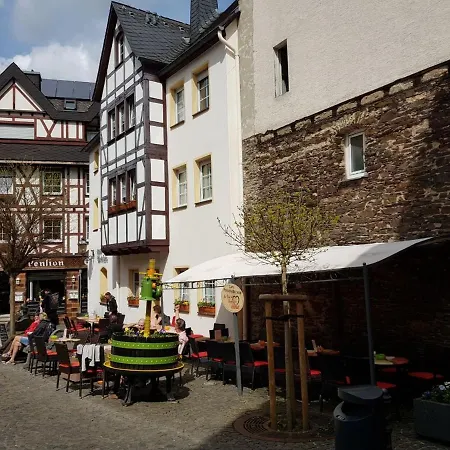 Pensjonat Altstadt 3*