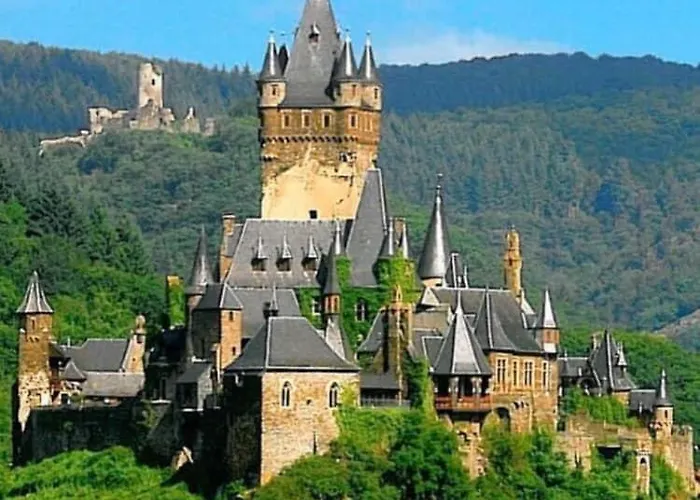 Altstadt בית הארחה